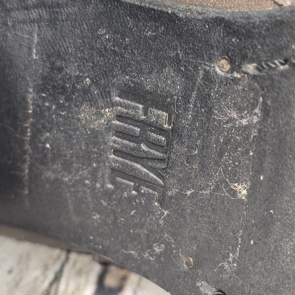 FRYE ADDIE BOOTIES SMOKE BROWN LEATHER INSIDE ZIP 2.5 INCH HEEL WOMENS SIZE 6.5 - Picture 7 of 10